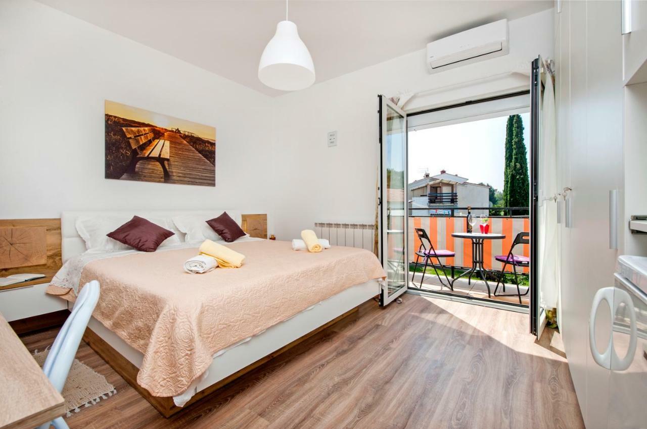 Rooms Mariana Rovinj Exteriör bild