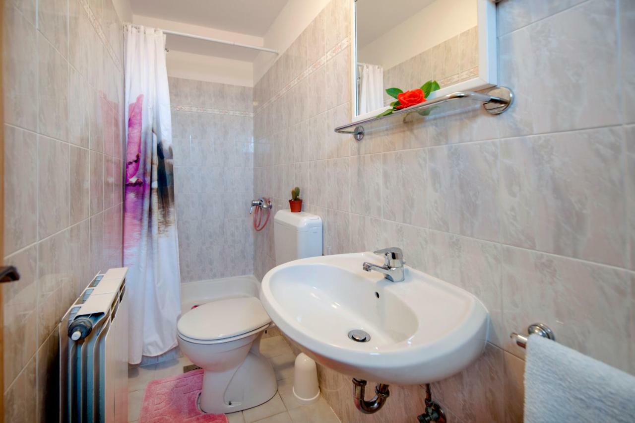 Rooms Mariana Rovinj Exteriör bild