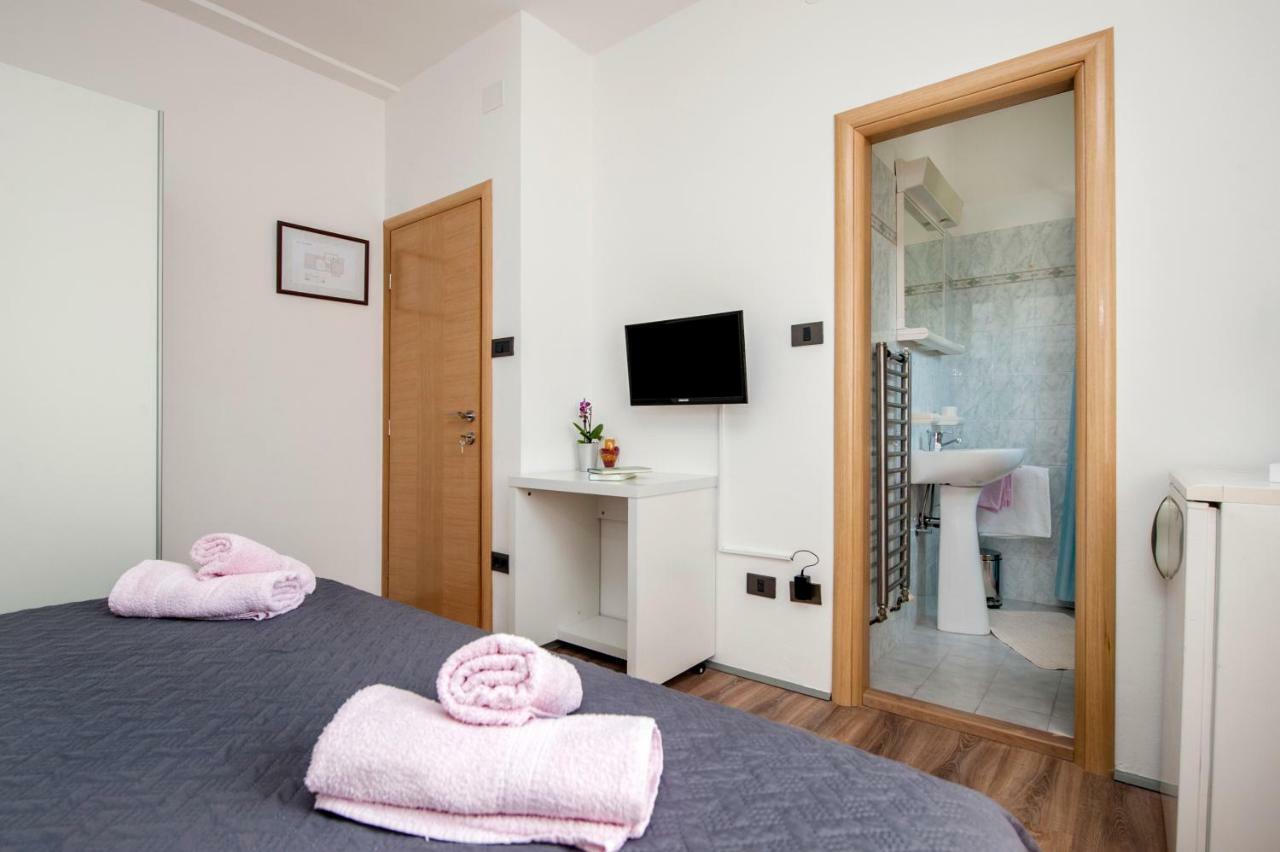 Rooms Mariana Rovinj Exteriör bild
